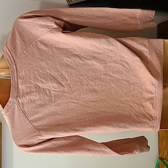 "Very Merry" pajama top size medium - Picture 6 of 10